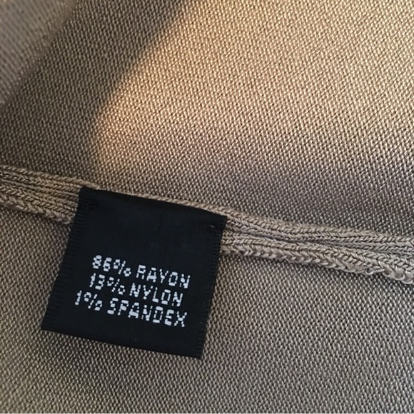 Beige Fitted Sleeveless Crop Top woman’s size small by Linda Allard Ellen Tracy - Picture 4 of 6